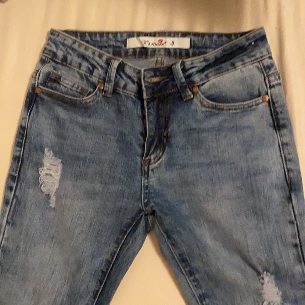 NWT 🌞 K’s more distressed mid rise ankle jeans